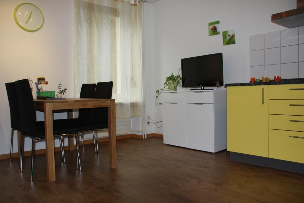 Guesthouse Casa Esperanza Basel Bilik gambar