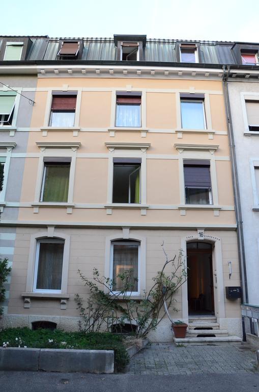 Guesthouse Casa Esperanza Basel Luaran gambar