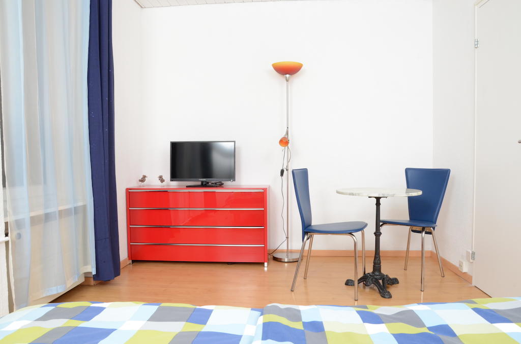 Guesthouse Casa Esperanza Basel Bilik gambar