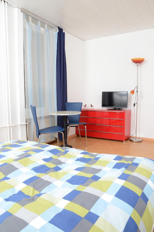 Guesthouse Casa Esperanza Basel Bilik gambar